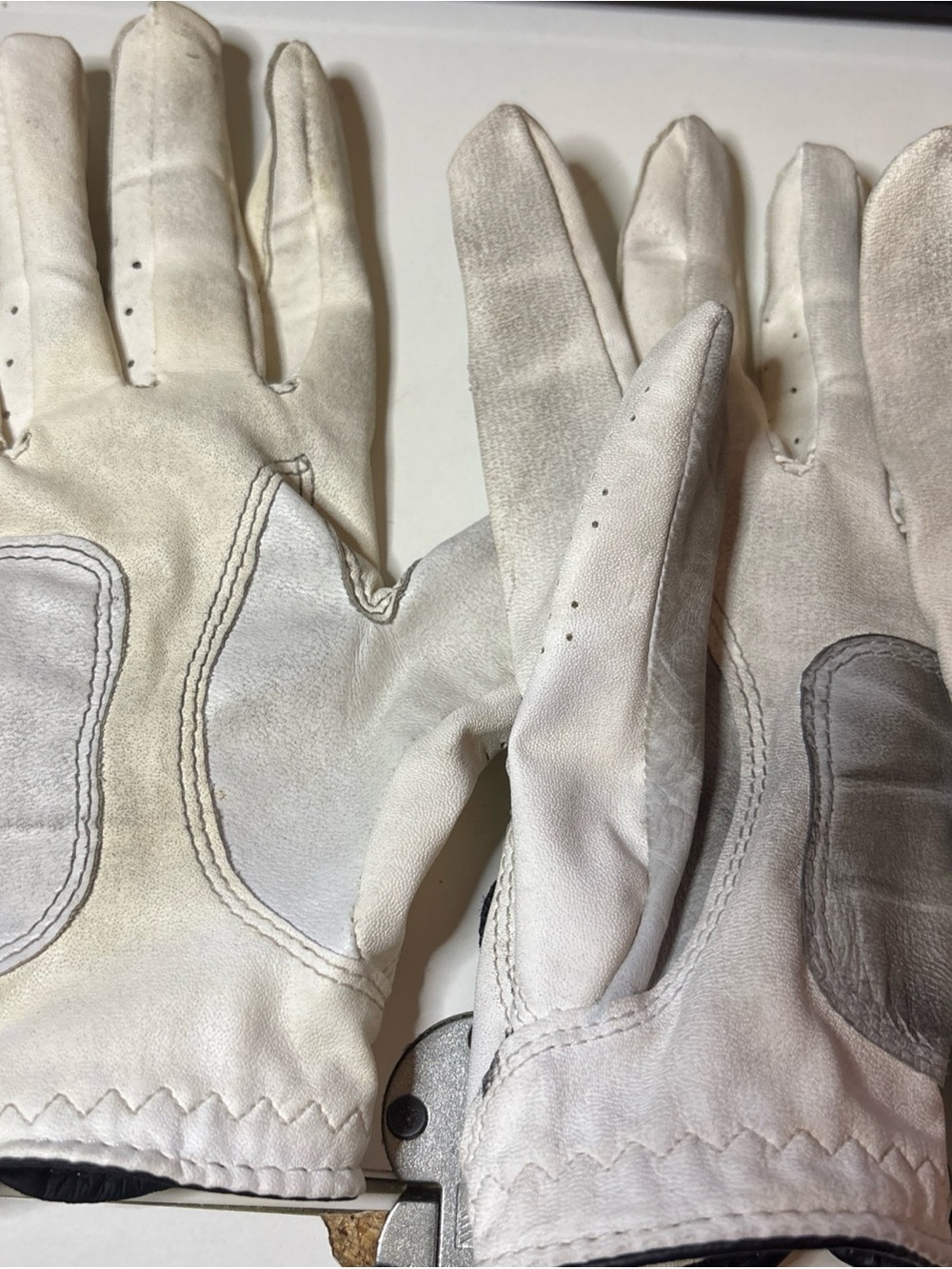 Leather Golf Gloves - White - 2left 1right